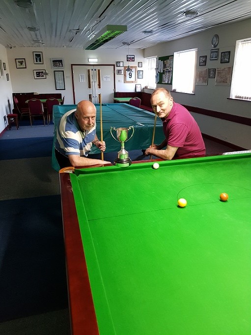 Alan Radford (Stanley Club) & Robbie Wilson (Aughton Institute) about to go into battle in the Final of the JF Wills Handicap Final..